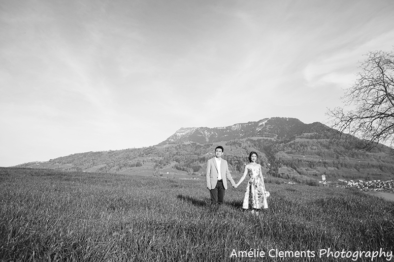 pre-wedding_photosession_engagement_CT_amelie_clements_photographyswitzerland_wedding_photographer_luzern_lucerne_hong-kong_lake_asian_couple_sunset_countryside