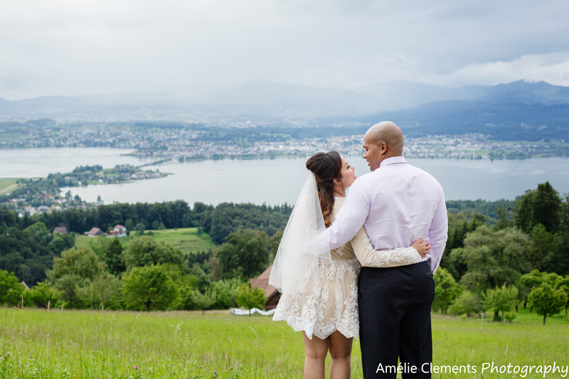 prewedding_zurich_switzerland_wedding_photographer_photosession_couple_mountains_lake_green_countryside_back_love_amelie_clements_photography