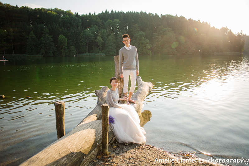 prewedding_zurich_switzerland_wedding_photographer_hong_kong_couple_asian_romantic_engagement_photosession_lake_sunset_bride_on_tree_amelie_clements_photography