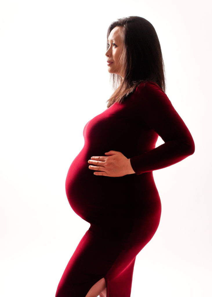 pregnancy photographer zurich elegant photo-studio portraits Amelie Clements