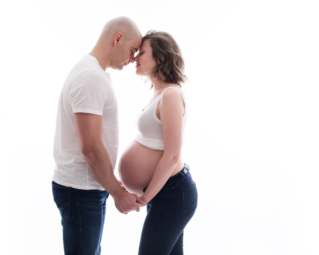 pregnancy photographer zurich elegant photo-studio portraits Amelie Clements