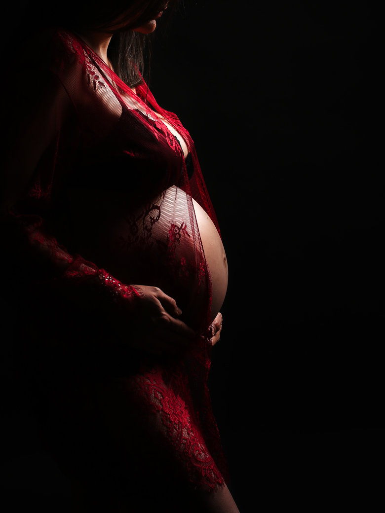 pregnancy photographer zurich elegant photostudio Amelie Clements Maternity photoshoot