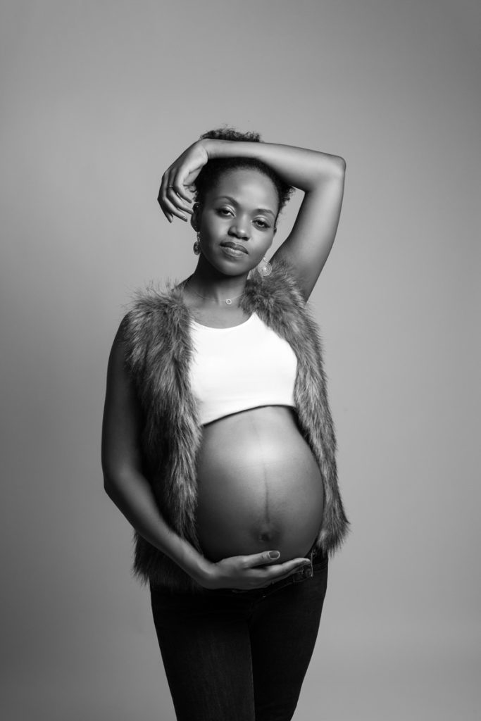 pregnancy photographer zurich elegant photostudio Amelie Clements Maternity photoshoot