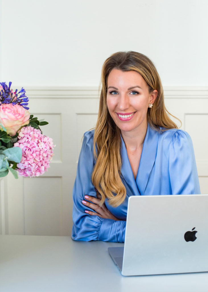 branding portrait woman photographer business headshot zurich amelie clements portfolio