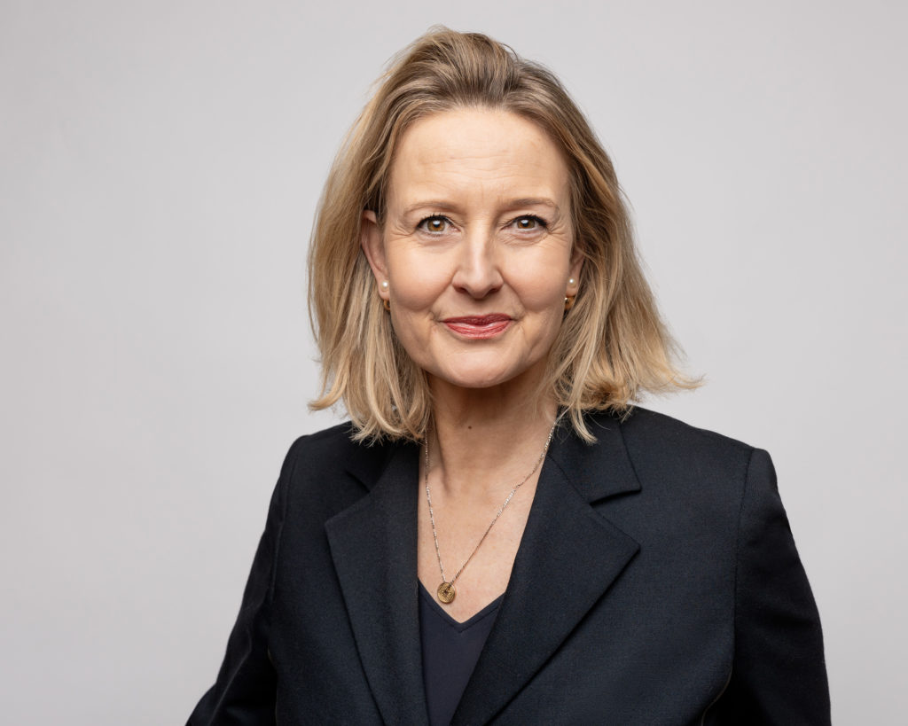 business headshot zurich modern professional portrait executive woman company board member Amelie Clements Photographer