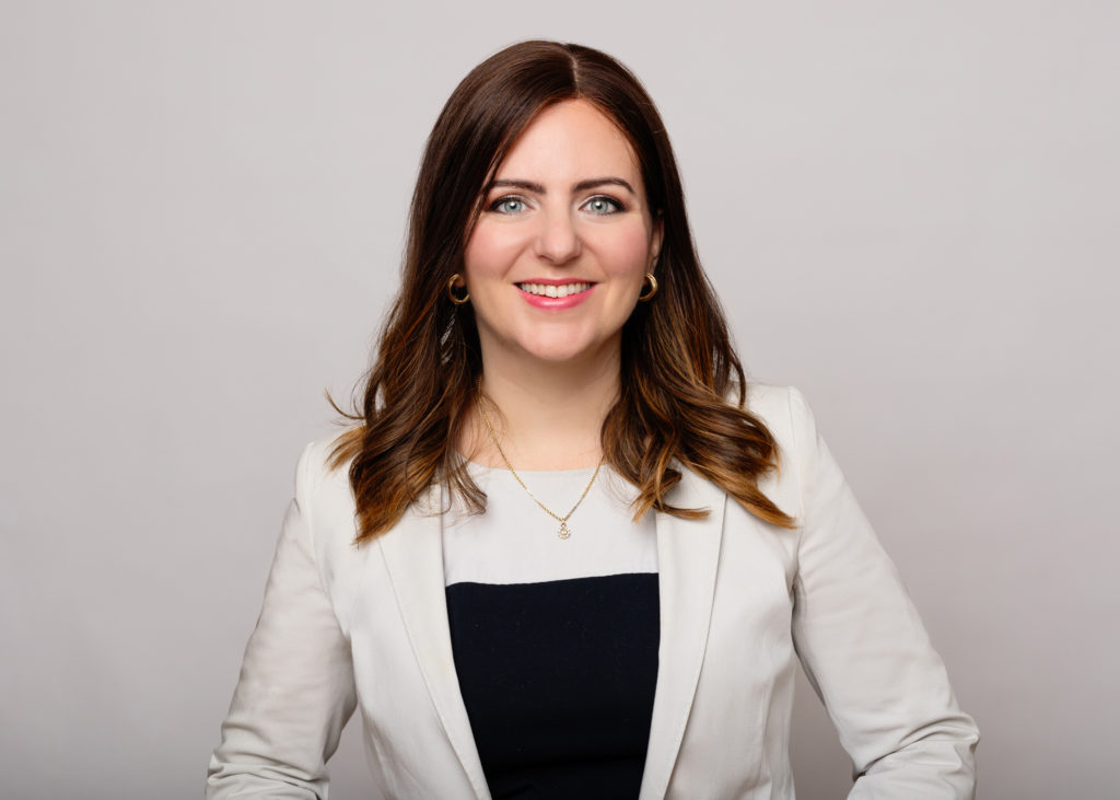 business portrait photographer zurich modern corporate headshot woman executive studio photoshoot Amelie Clements