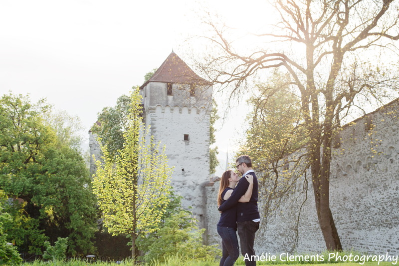 couple-photo-shoot-lucerne-engagement-photographer-switzerland-luzern-amelie-clements-old-town