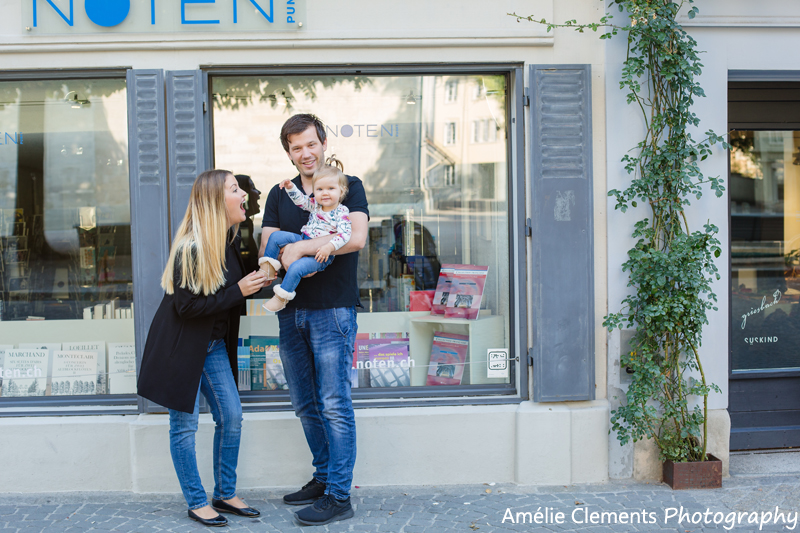 family-photographer-winterthur-amelie-clements-child-baby-photoshoot-city-center-switzerland