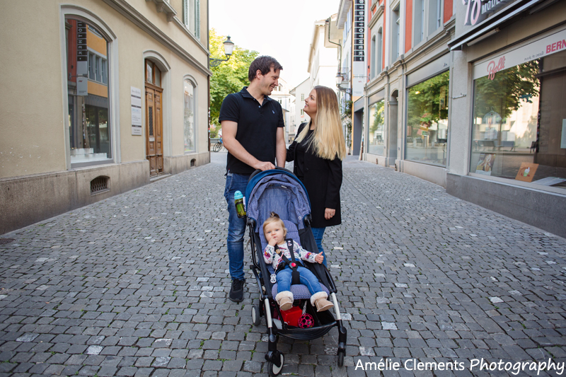 family-photographer-winterthur-amelie-clements-child-portrait-city-center-switzerland-baby-stroller