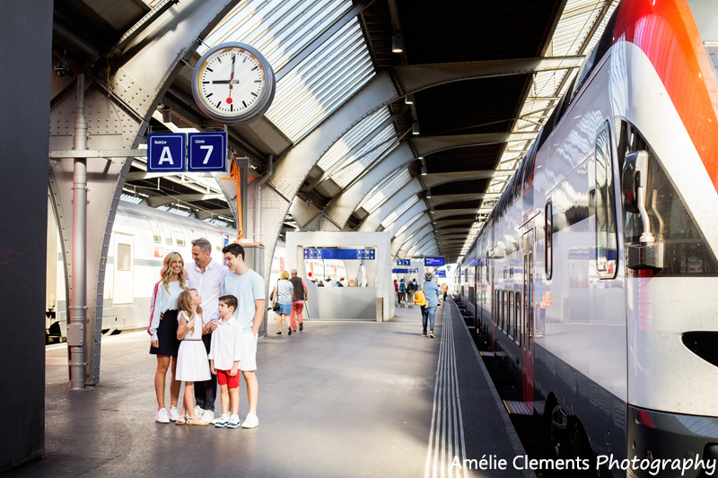 family photographer zürich switzerland Amelie Clements HB Hauptbahnhof train station photo-shooting