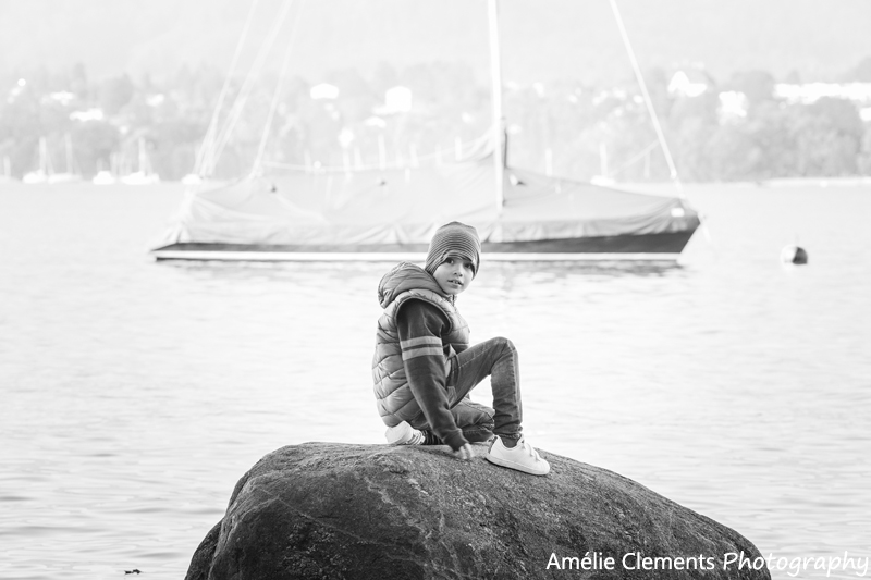 family-photographer-zurich-amelie-clements-autumn-photo-shoot-child-portrait-zurisee-lake-little-boy
