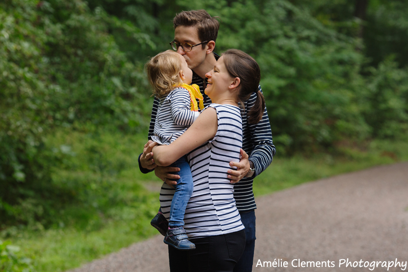 family-photographer-zurich-pregnancy-amelie-clements-maternity-photo-shoot-switzerland-forest