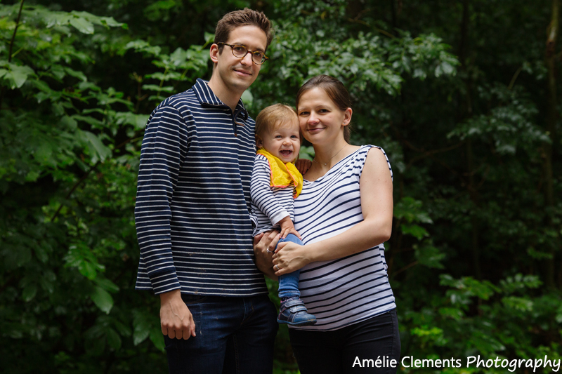 pregnancy-photographer-zurich-amelie-clements-family-portrait-maternity-photo-shoot-switzerland-forest