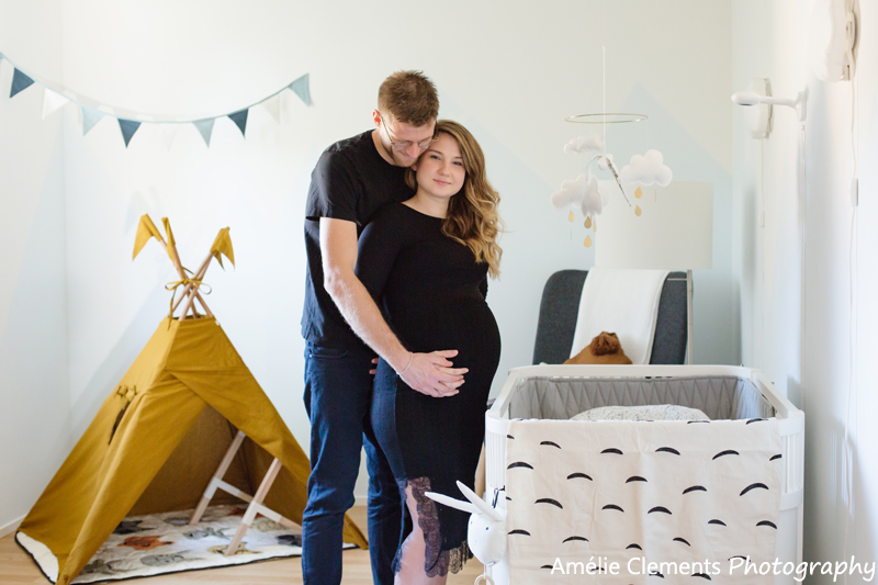 pregnancy-photographer-zurich-amelie-clements-home-baby-room-schwamendingen
