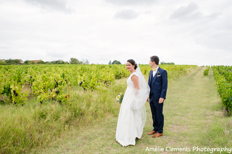 wedding-photographer-switzerland-amelie-clements-zurich-couple-photosession-portrait-vineyard-prewedding-france-bourgogne-chateau-des-broyers