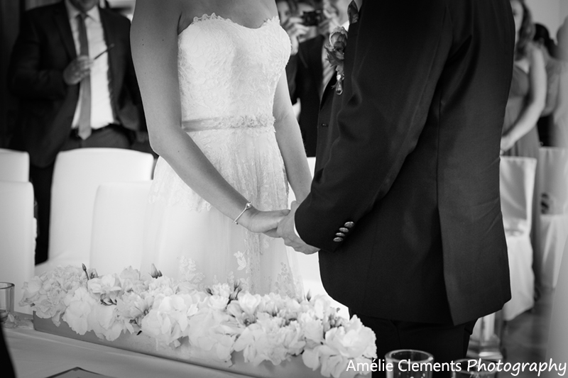 wedding-photographer-switzerland-zurich-hands-bride-groom-swiss-ceremony
