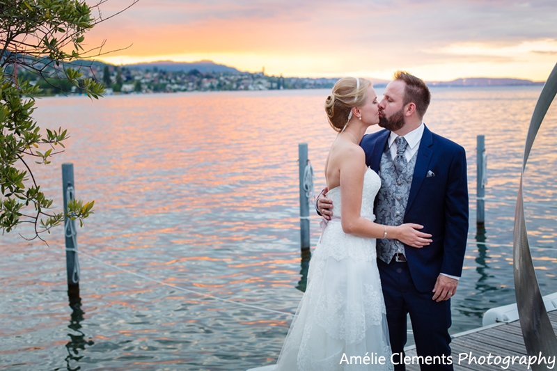 wedding-photographer-switzerland-zurich-horgen-sunset-couple-portrait-swiss-lake-kiss-
