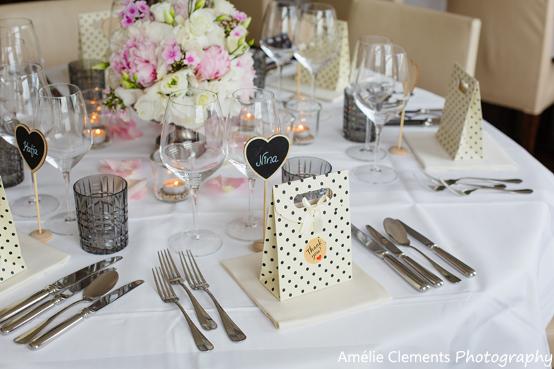 wedding-photographer-zurich-switzerland-amelie-clements-swiss-lake-table-decoration-horgen-diner-restaurant-l-o