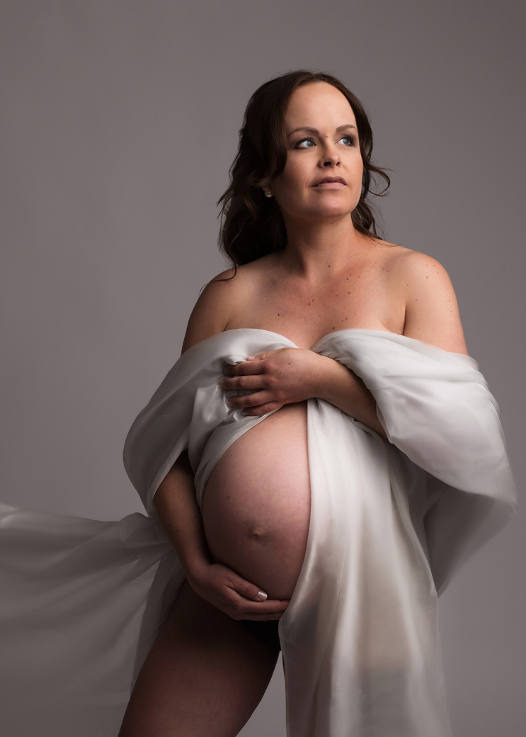 pregnancy-photographer-zurich-maternity-photostudio-switzerland-amelie-clements-luxe-
