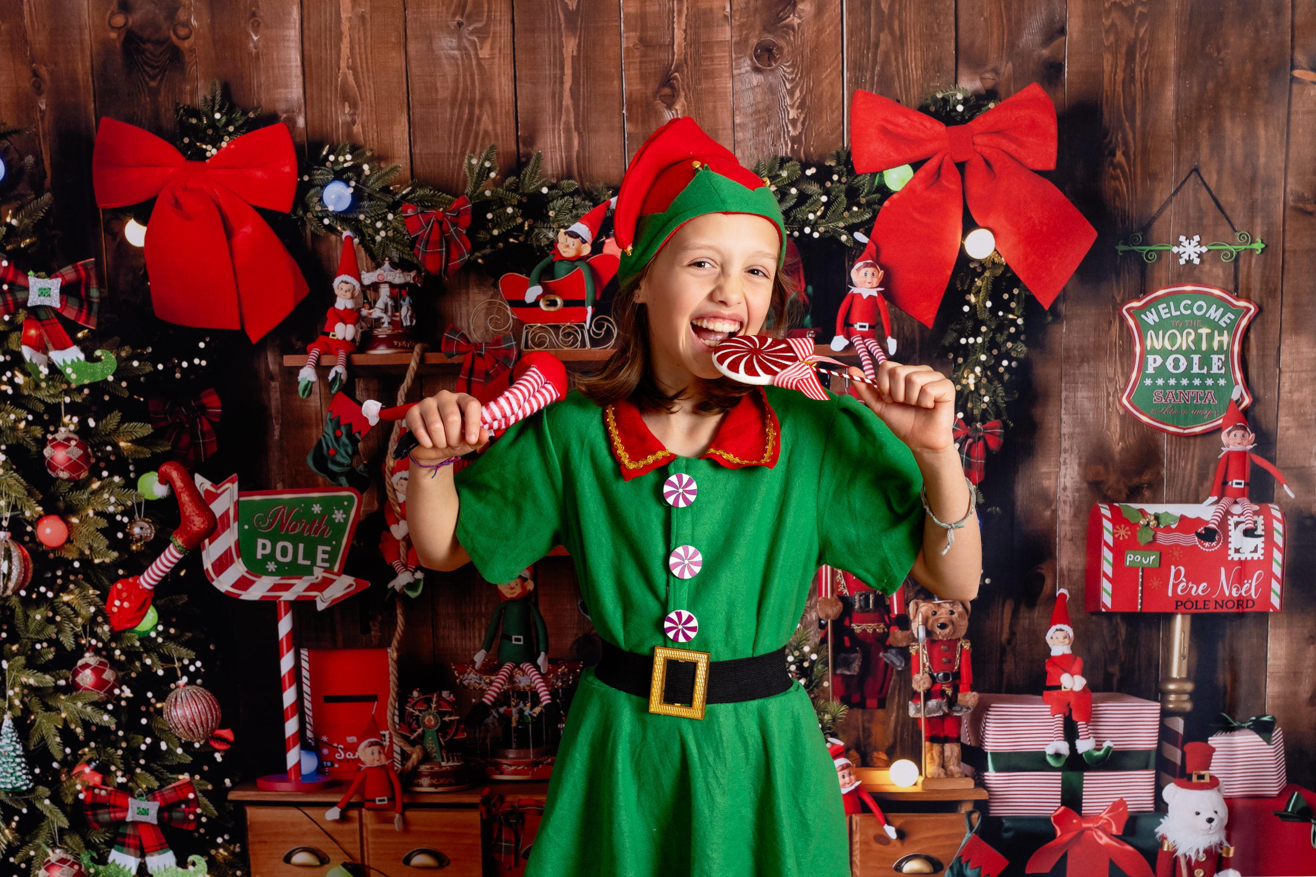 chrismas_mini_photoshoot_Zurich_xmas_elf-on-the-shelf_Switzerland_children_Amelie-Clements